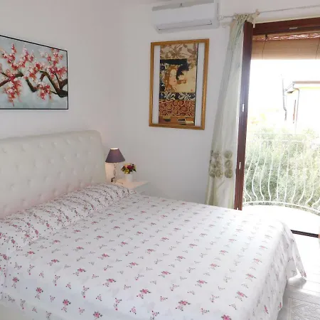 Bed and Breakfast Sos Manneddos 3*