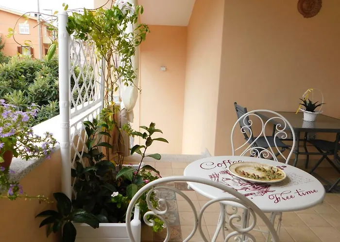 Bed & Breakfast Sos Manneddos Posada (Sardinia)